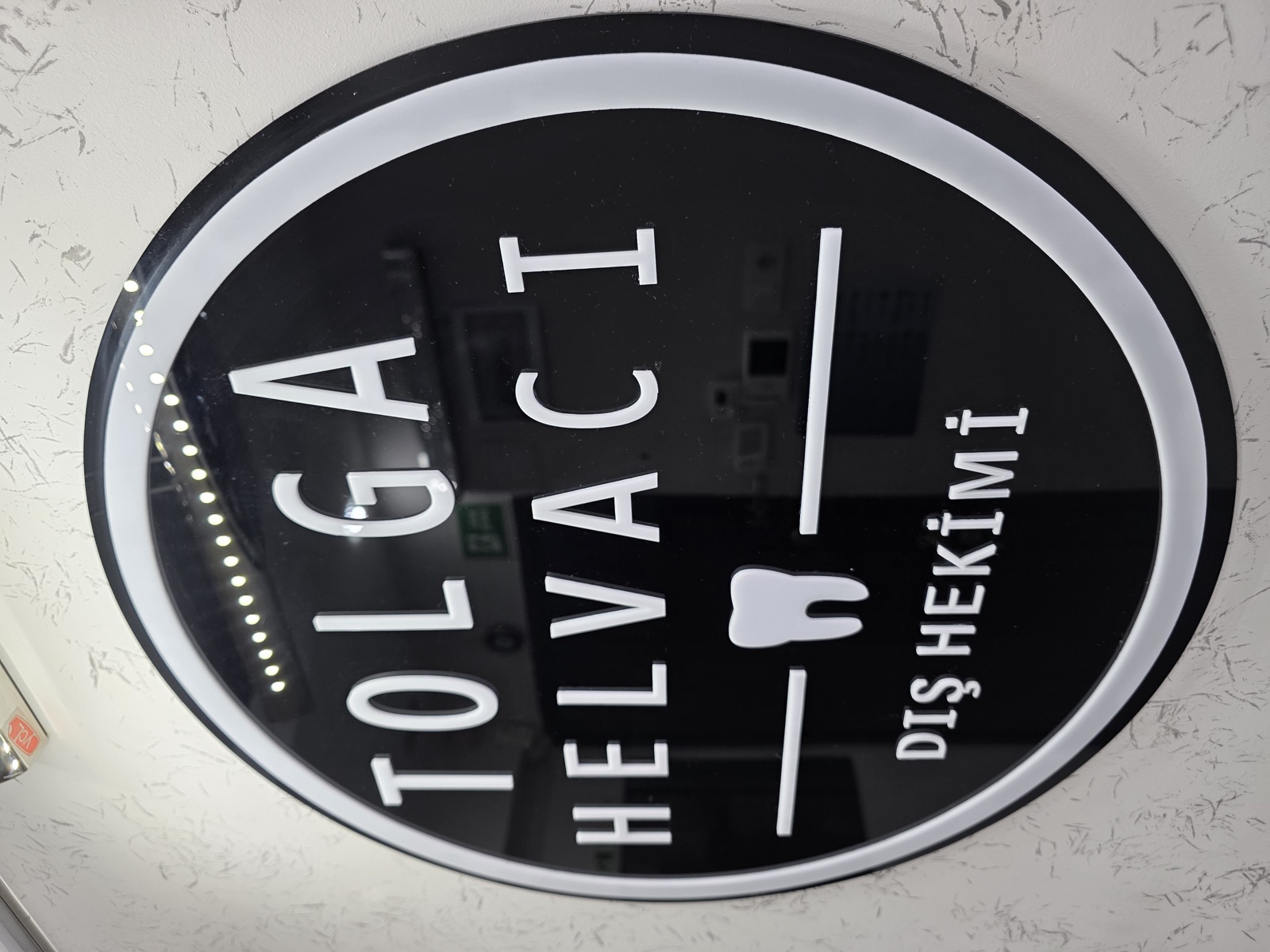 Estetik Gülüş Tasarımı Uygulaması Öncesi Sonrası